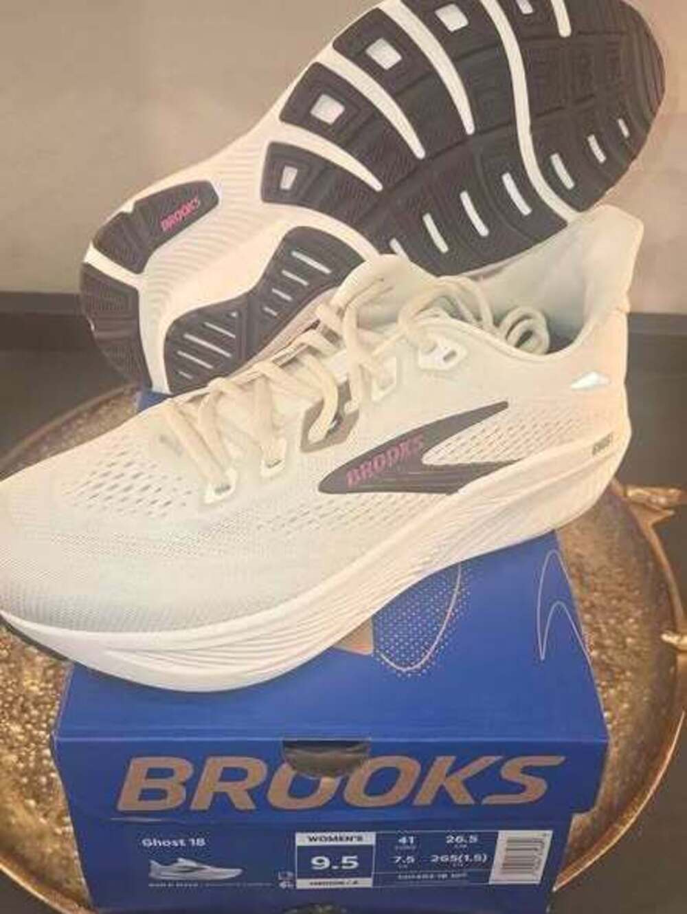 Brooks Ghost 18 running shoes women's 9.5